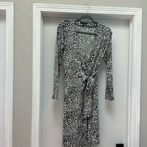 NWOT Banana Republic Wrap Dress, Size Small